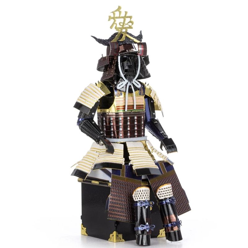 FASCINATIONS-Armadura-samurai-Naoe-Kanetsugu-600-10359
