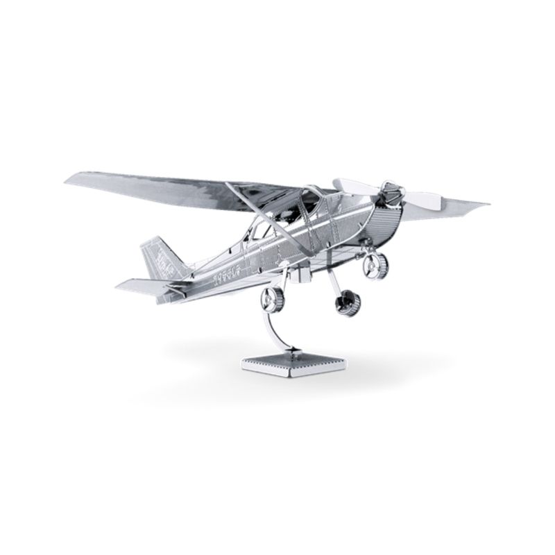 FASCINATIONS-Avion-cessna-172-600-10066