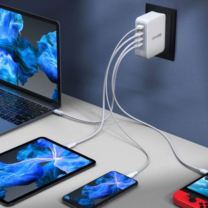 J5CREATE-Cargador-de-4-puertos-USB-C-de-130-W-290-3165