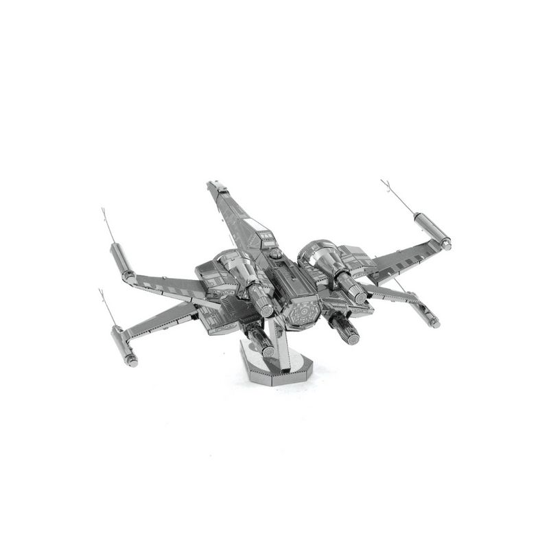 FASCINATIONS-Poe-damerons-xwing-600-10291