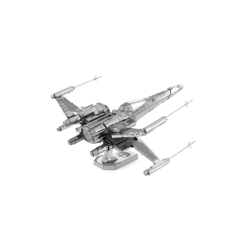FASCINATIONS-Poe-damerons-xwing-600-10291