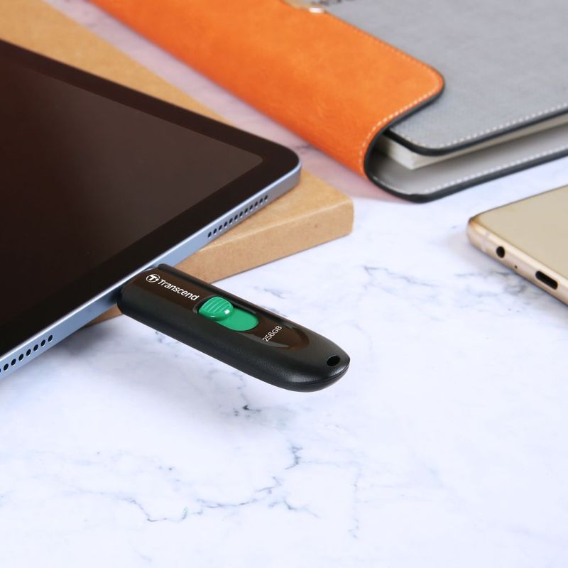 TRANSCEND-Memory-flash-de-128GB-con-USB-C-250-1014