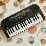 CASIO Teclado Casio SA-51 de 32 Teclas con 100 Tonos, 50 Ritmos y Canciones Integradas 420-8190