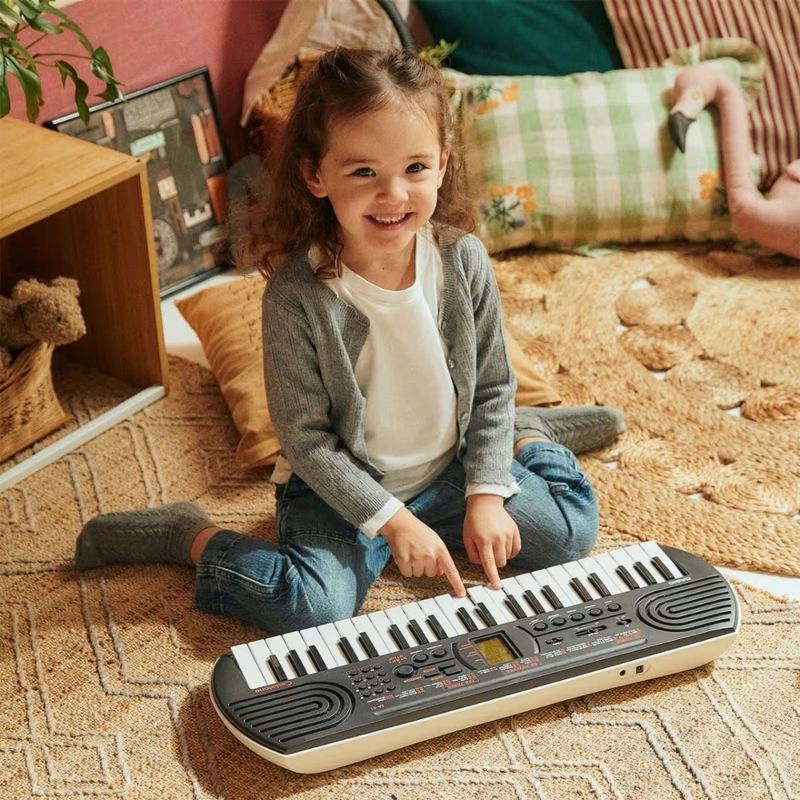 CASIO Teclado Casio SA-81 de 44 Teclas con 100 Tonos, 50 Ritmos y Canciones Integradas 420-8191
